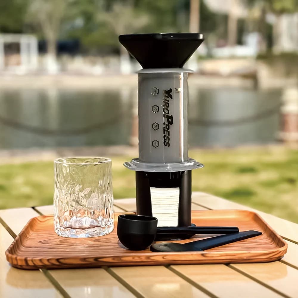 Přenosný french press kávovar